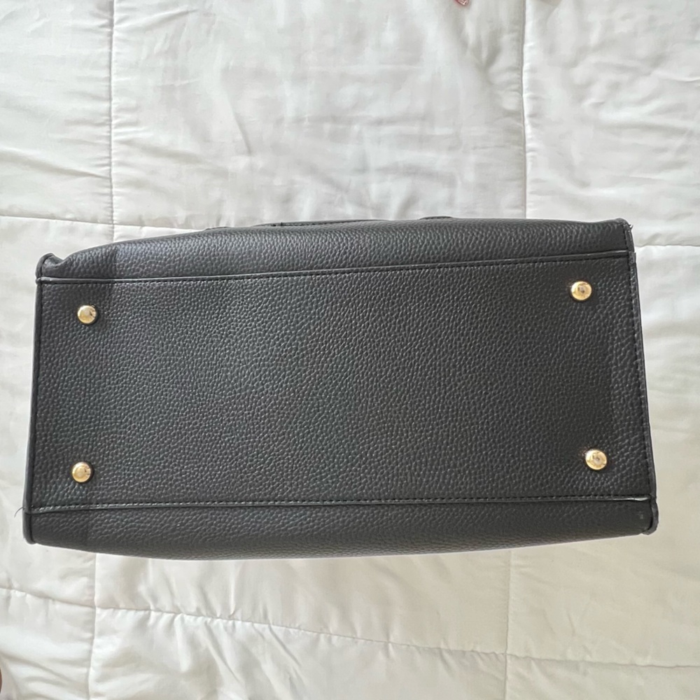 Bebe purse - Picture 4 of 4